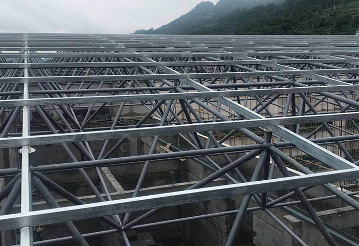 潍坊仁怀冠英学校艺体楼网架